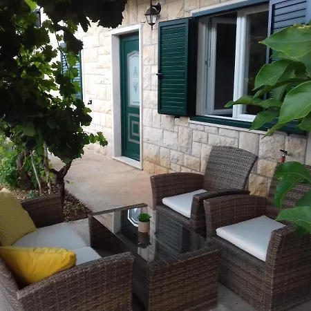 Apartman Roza Apartment